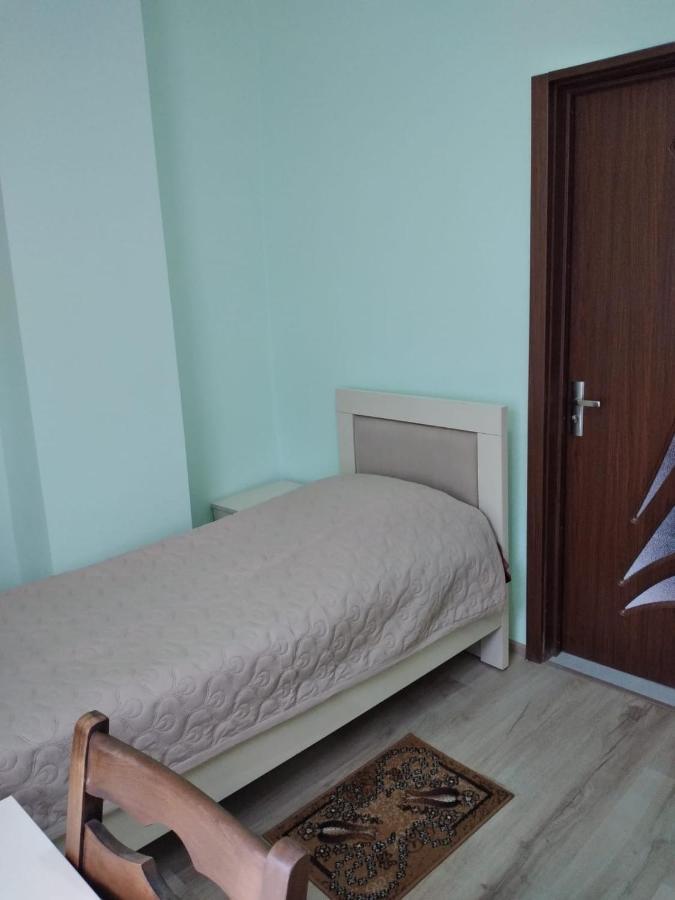 Nunu'S Guesthouse Cchaltubo Exteriér fotografie